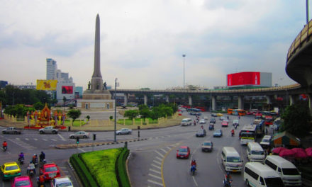 Royal Walk on Dusit Palace Complex